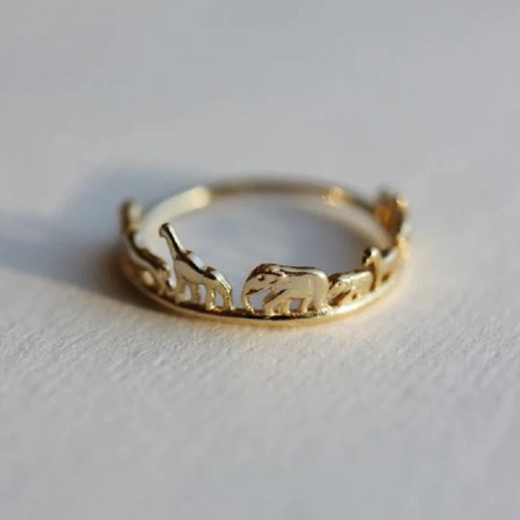 “Paradise" African Safari Animal Giraffe Elephant Zebra Gold Dainty Gift Ring - Picture 2 of 7